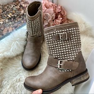 Steve Madden Monicaa Studded Moto Leather Boots